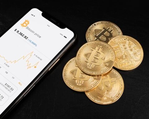 Bitcoin bounces back over $100,000